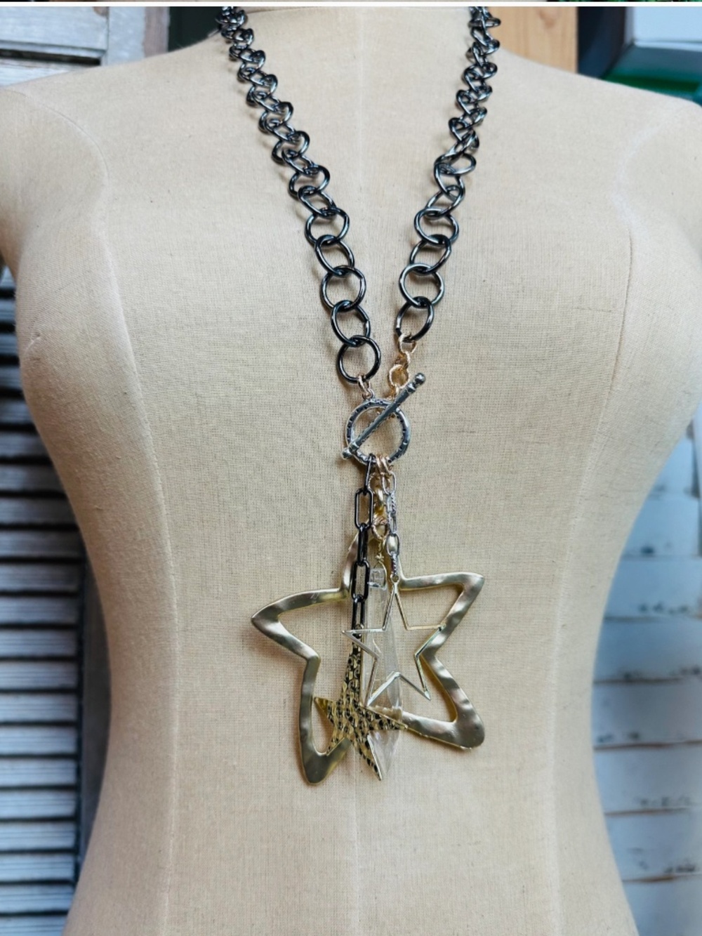 🎉 BOHO GYPSY GUNMETAL STAR BRIGHT NECKLACE